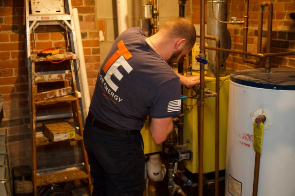 Taylor Energy HVAC technician Energy Kinetics installation and service