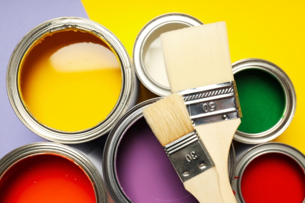 different types and color of paint depicting choosing the right paint for propane tank