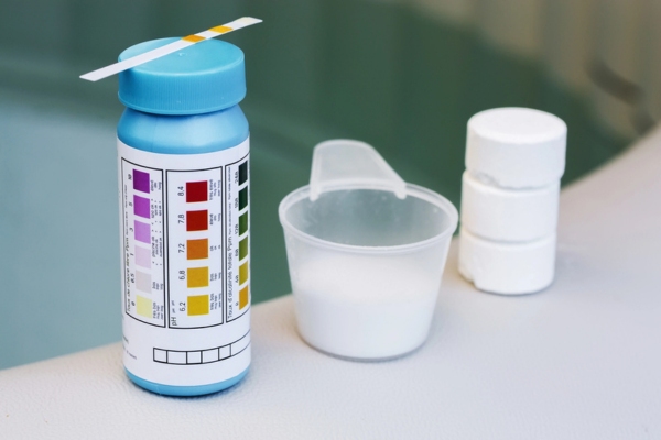 water tester with tablet and powder of chlorine